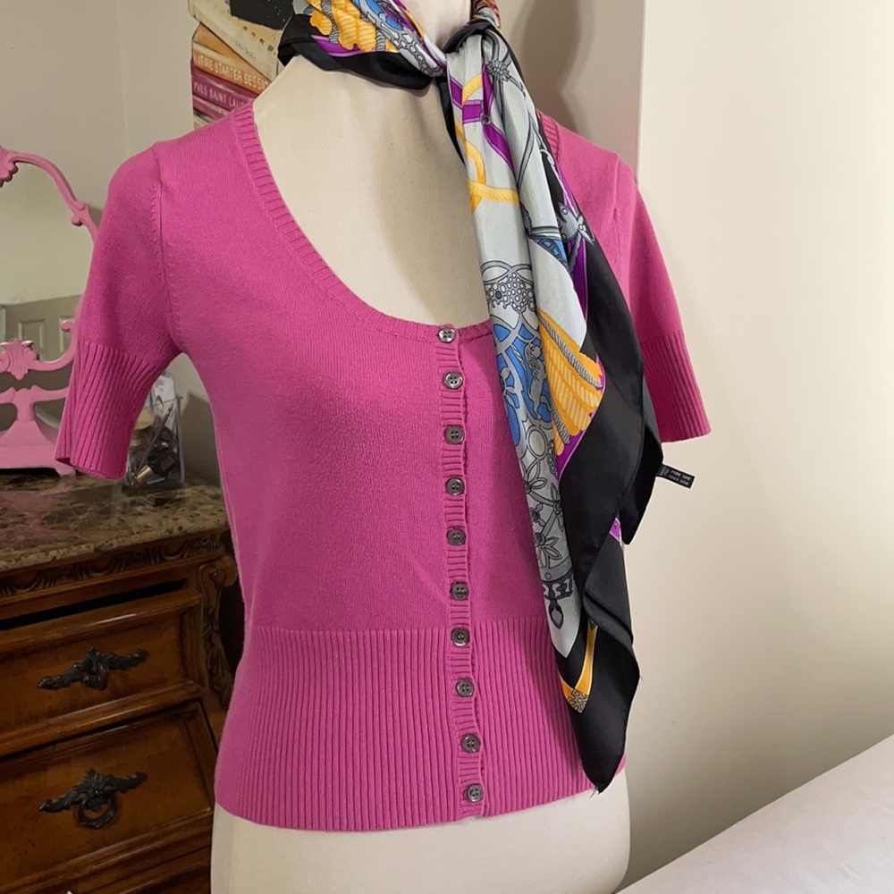 Theory top, very trendy